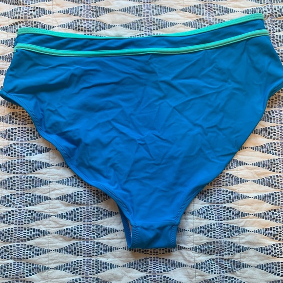 High Waisted/High Cut Bikini - Picture 6 of 10